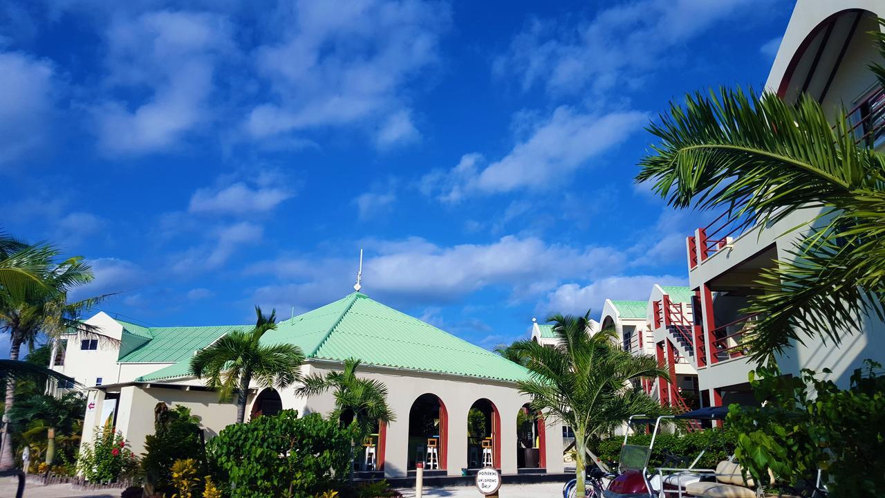 Tres Cocos Resort San Pedro  Extérieur photo